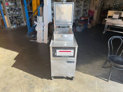 Picture of Henny Penny Model PFG 600 With Fastron Computer Board, Manual Ignition 